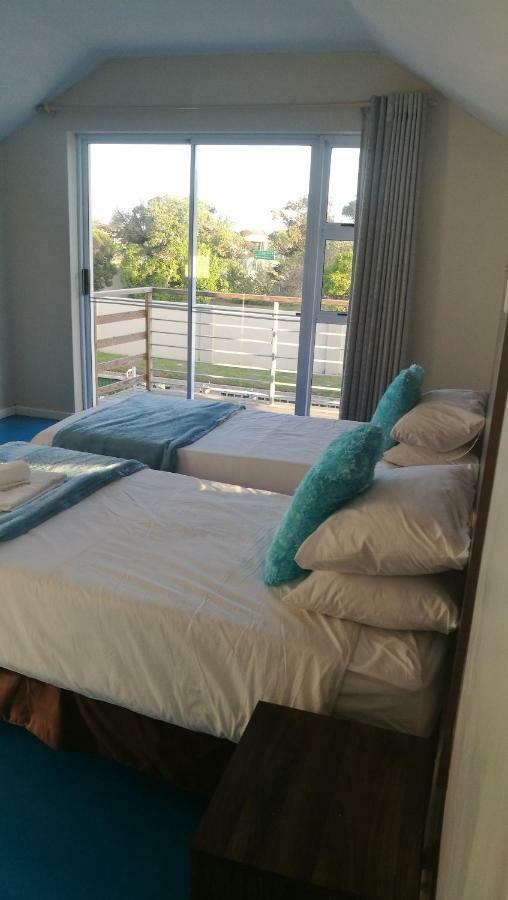Casa de hóspedes Milnerton Lagoon 4*
